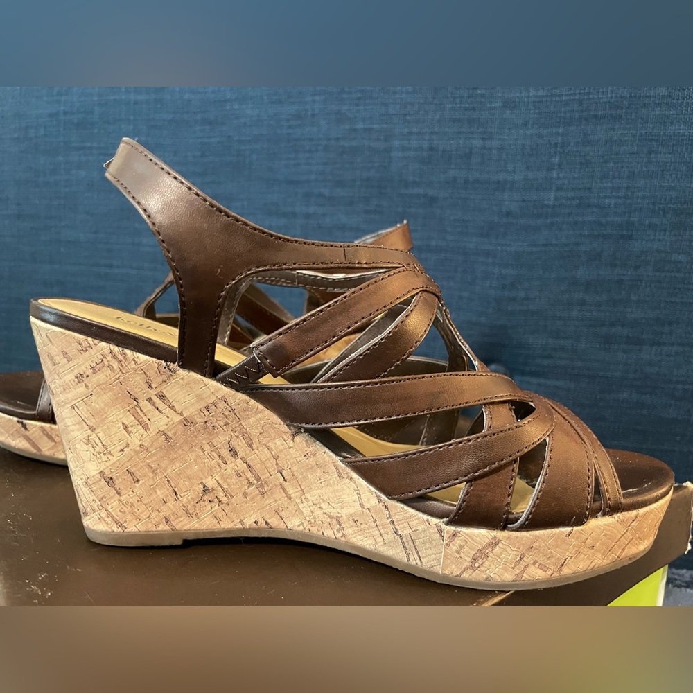 Naturalizer Corkscrew Wedge Sandal | Jaylyn-kk | Brown | Size 7M - Picture 2 of 8